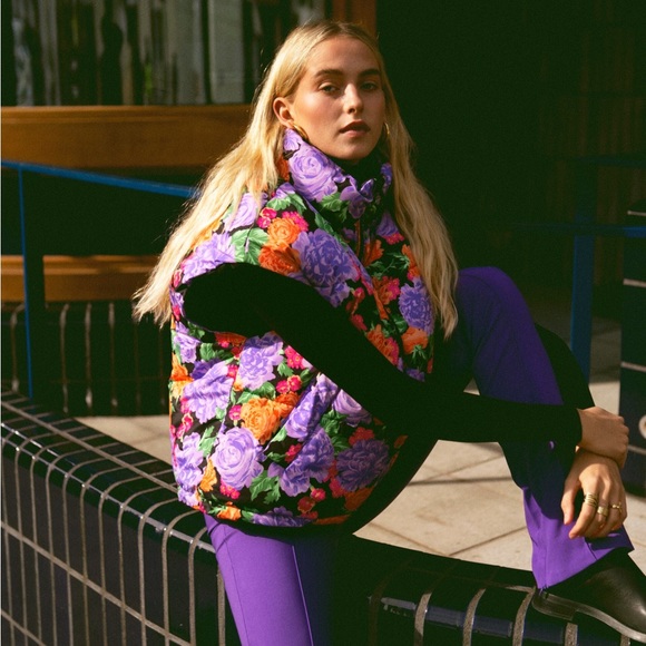 Zara floral puffer vest Clearance